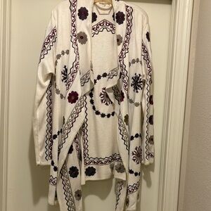 Paparazzi White Cardigan with Floral Embroidery